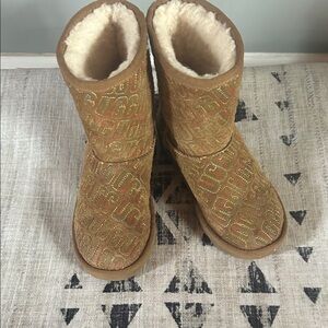 UGG Kids Boots in Gold and Tan